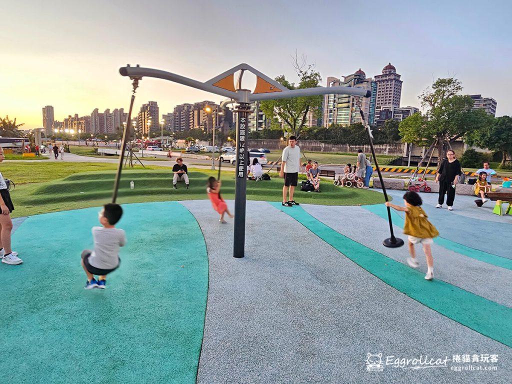 美提河濱公園兒童遊戲場