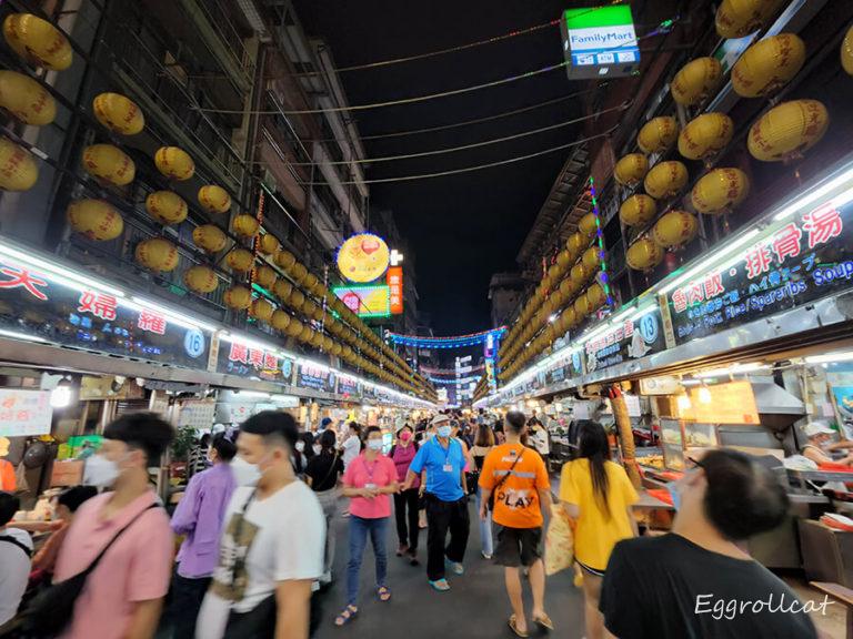 【基隆景點】基隆車站/基隆廟口夜市-小吃美食超多好逛 基隆車站 基隆廟口