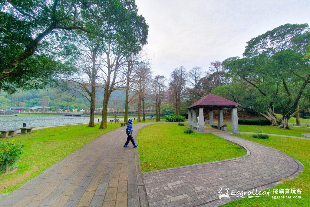 【台北內湖】大湖公園-最美錦帶橋九曲橋/落羽松秘境/夏天荷葉池/賞鳥生態之旅親子一日遊景點 - 捲貓貪玩客