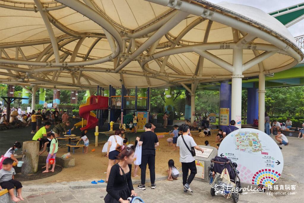 台北兒童新樂園沙坑遊戲場