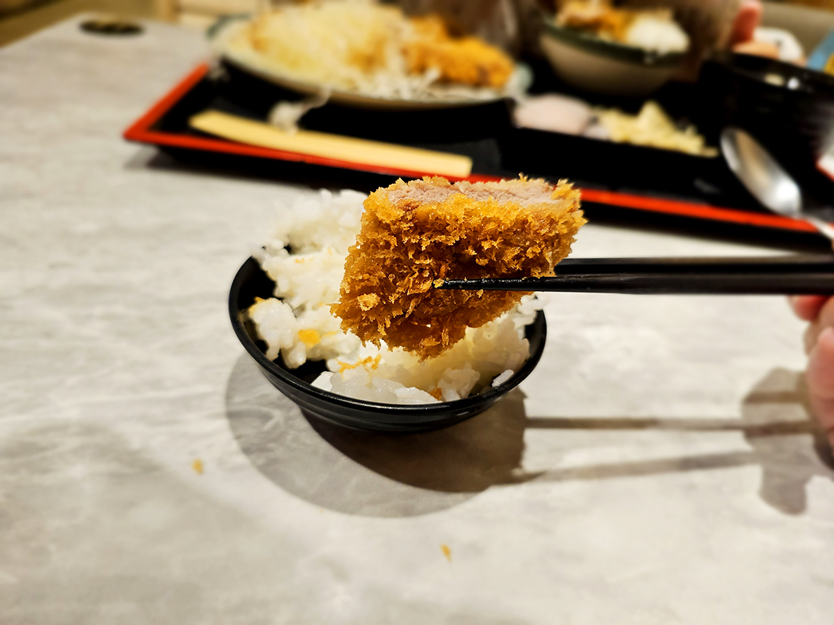 築本屋腰內豬排定食丼飯