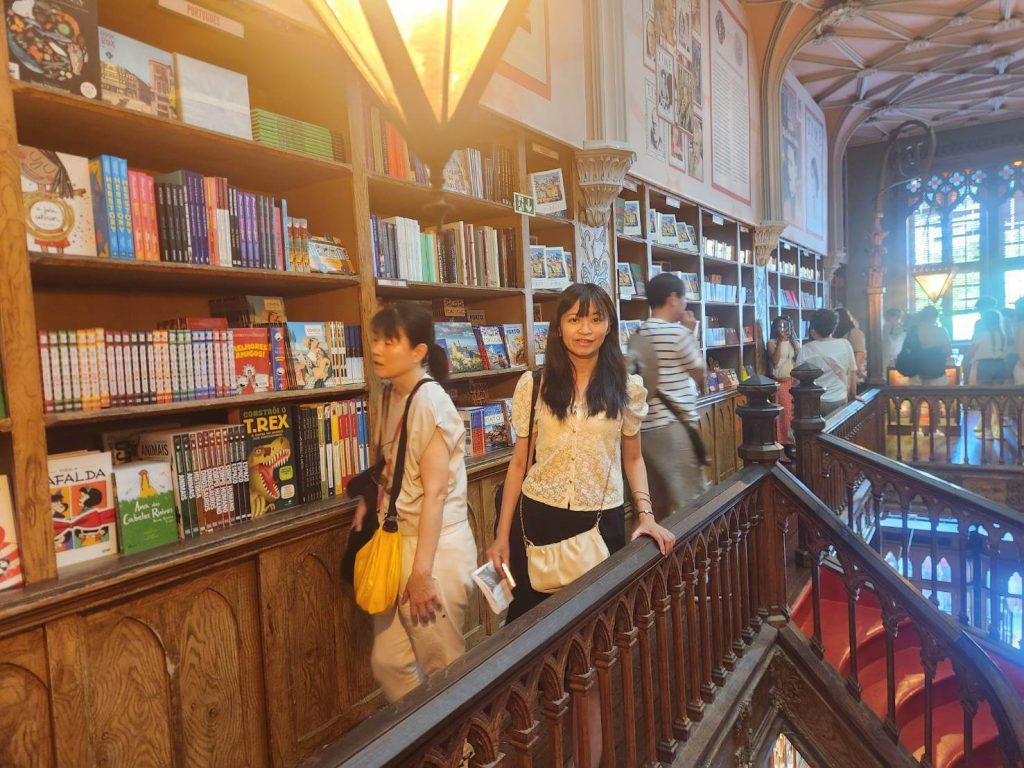 萊羅書店Livraria Lello