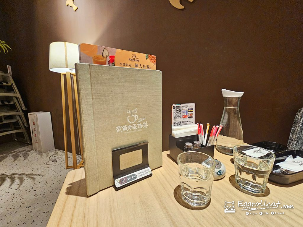 武藏野森咖啡館diner用餐環境 南港LaLaport
