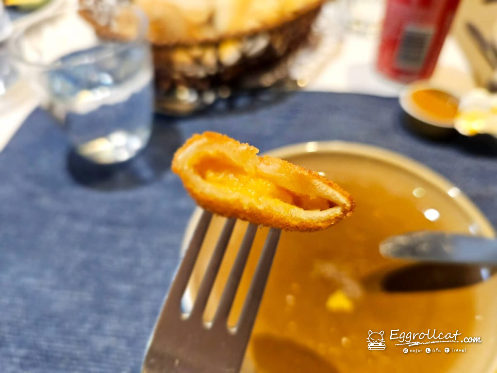 【葡萄牙美食】O Buraco|阿維羅巷弄裡的在地風味餐館 馬介休球與炸餡餅